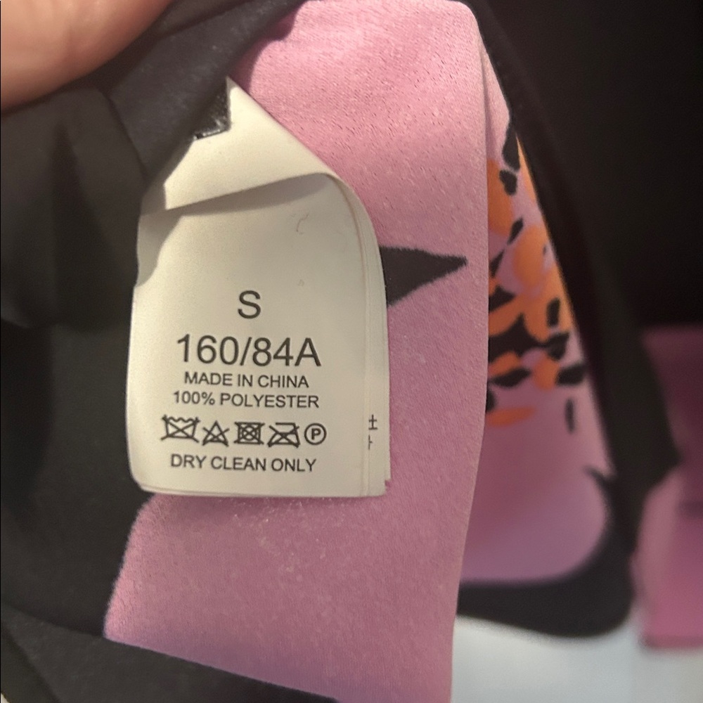 Kate Spade Grand Flora Tie Neck Top! - Picture 9 of 9